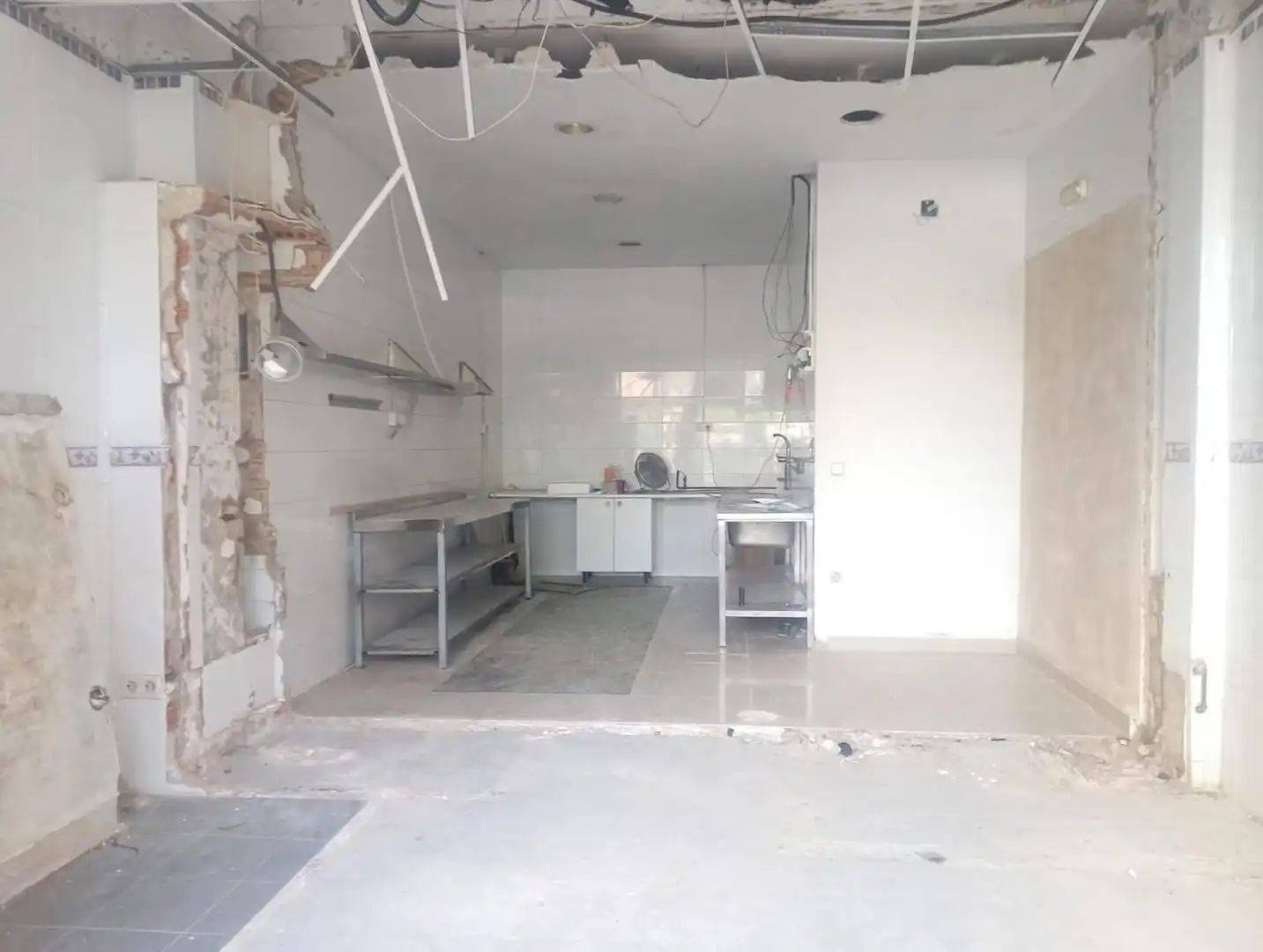 Local comercial en venta en Avenida - Divina Pastora - Plaza de Toros, imagen 2