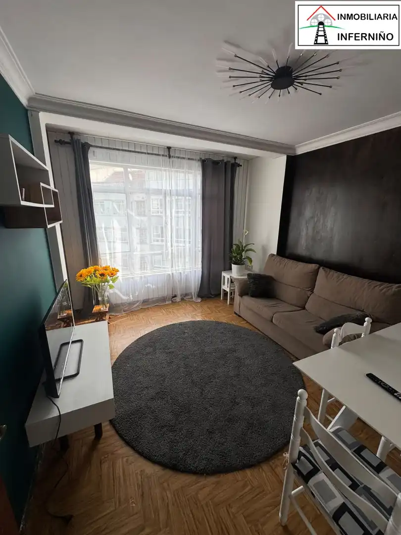 Wohnzimmer von Wohnung zum Verkauf in Ferrol mit Abstellraum und Balkon