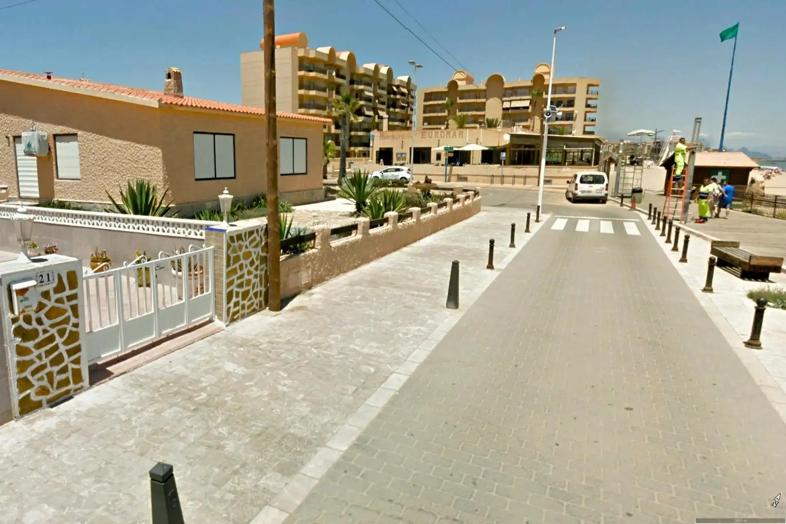 Vista exterior de Casa o chalet en venta en Torrevieja con Jardín privado y Terraza