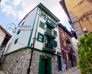 Vista exterior de Dúplex en venda en Mundaka amb Balcó