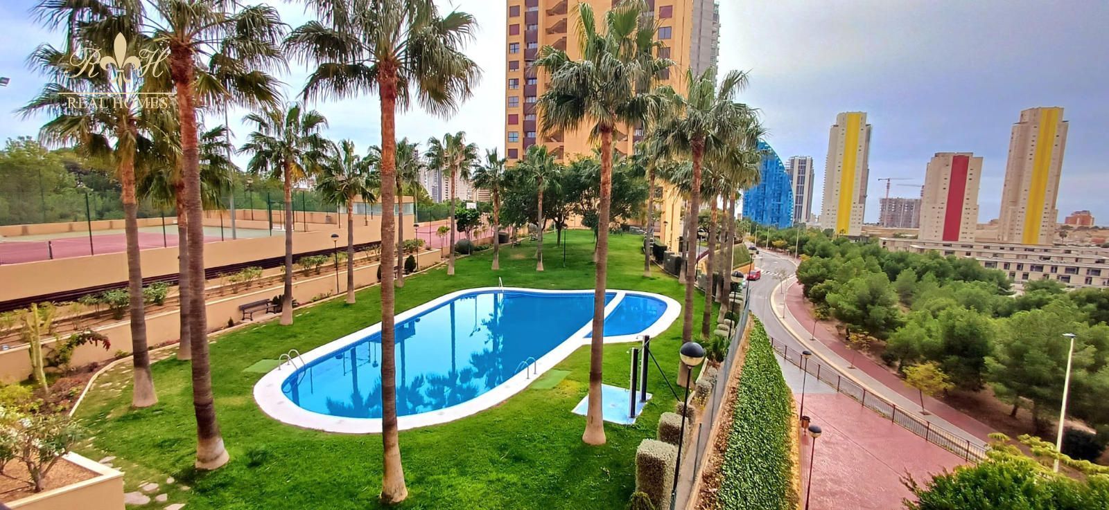 Piscina de Pis en venda en Benidorm amb Aire condicionat, Calefacció i Traster