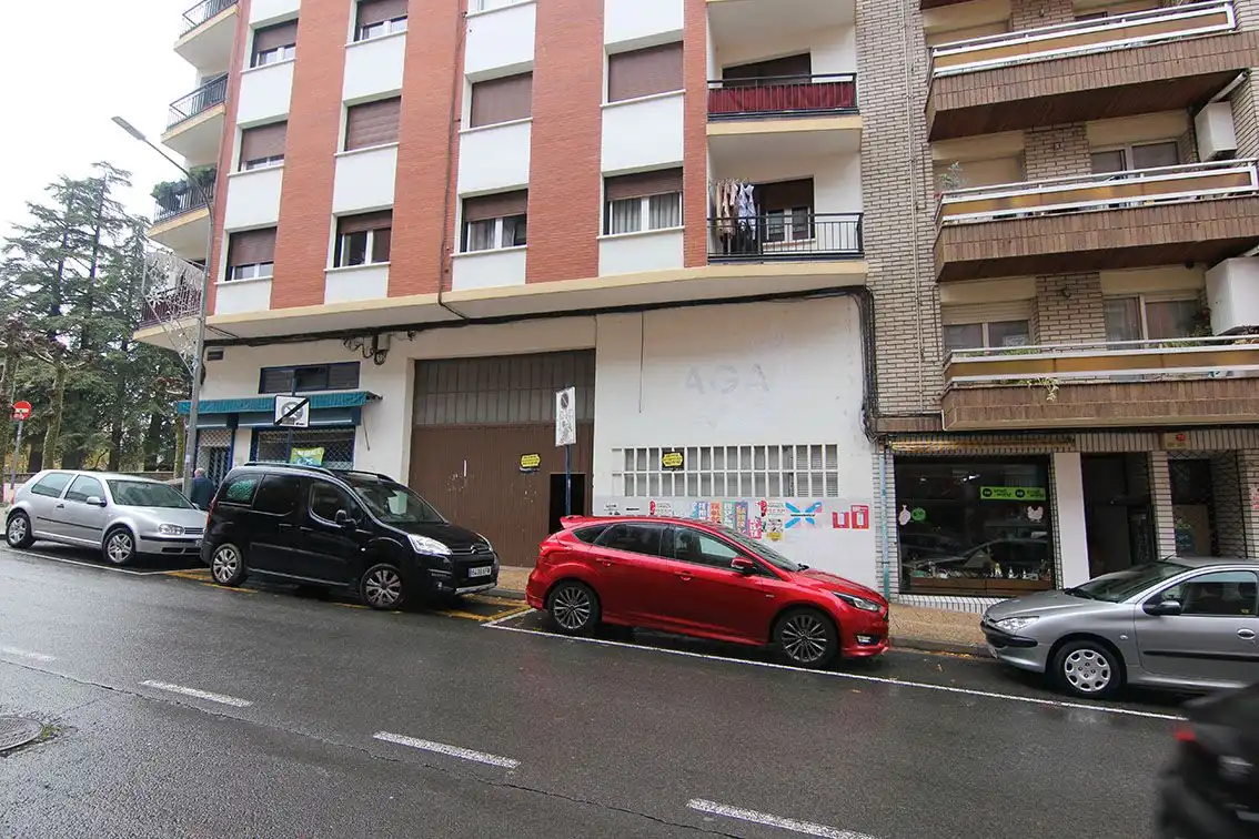 Vista exterior de Local en venta en Amurrio