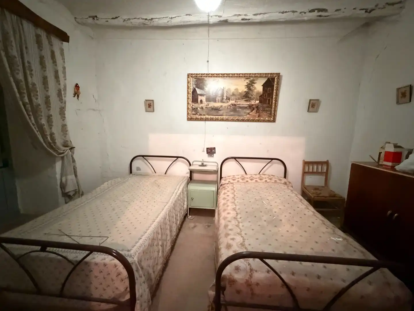 Dormitori de Casa o xalet en venda en Úbeda amb Jardí privat i Traster