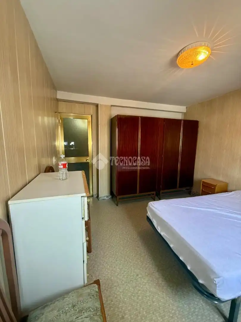 Habitación de Piso en venta en Madrid con Calefacción y Terraza