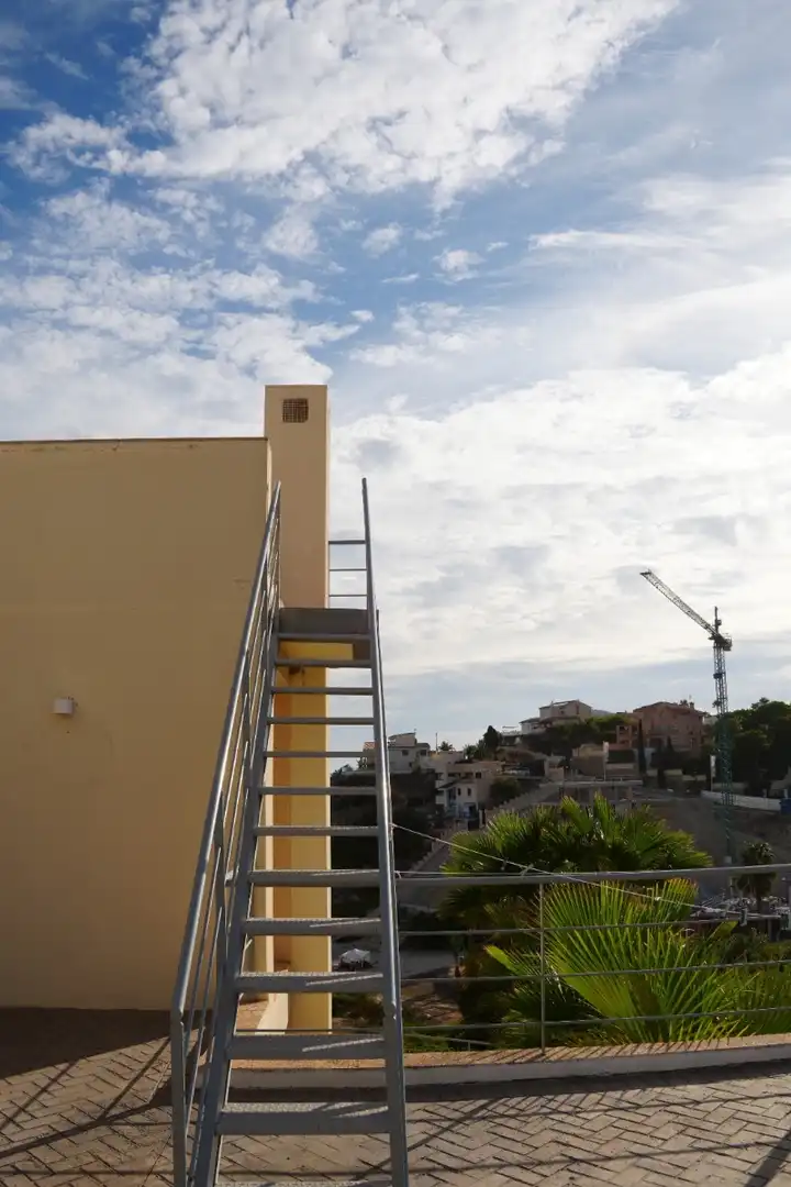 Vista exterior de Casa o chalet de alquiler en El Campello con Aire acondicionado, Calefacción y Terraza