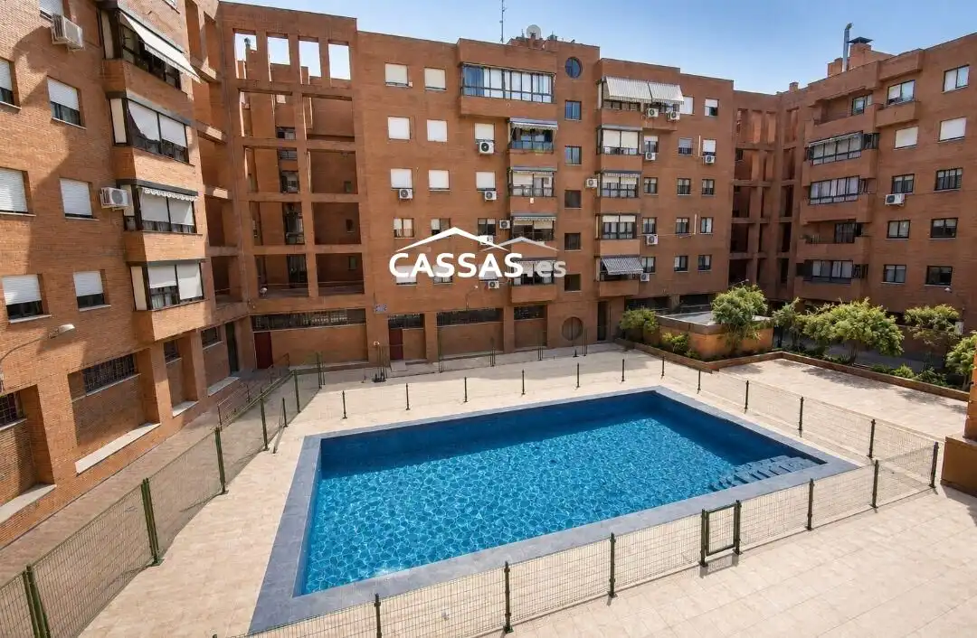 Exterior view of Flat for sale in Torrejón de Ardoz  with Air Conditioner, Heating and Parquet flooring