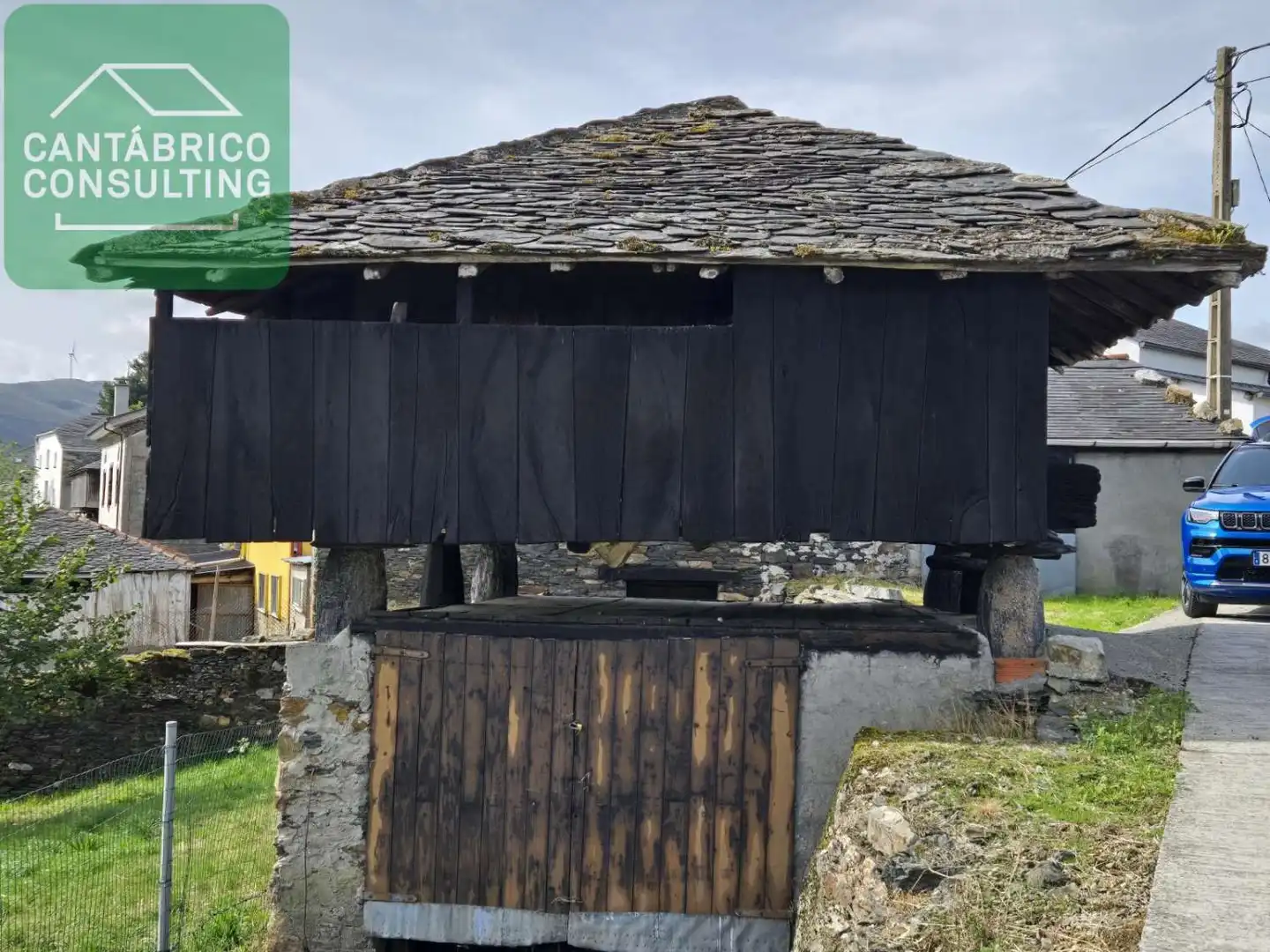 Exterior view of Houses for sale in Villayón  with Storage room