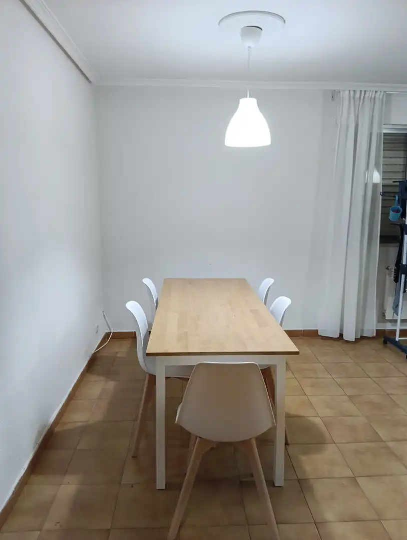Comedor de Piso para compartir en Ávila con Calefacción, Terraza y Amueblado