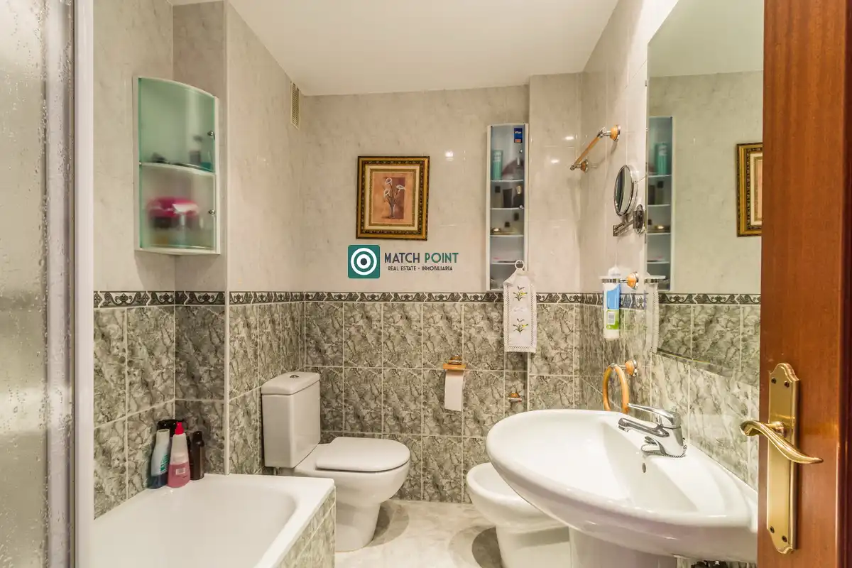 Baño de Piso en venta en Almuñécar