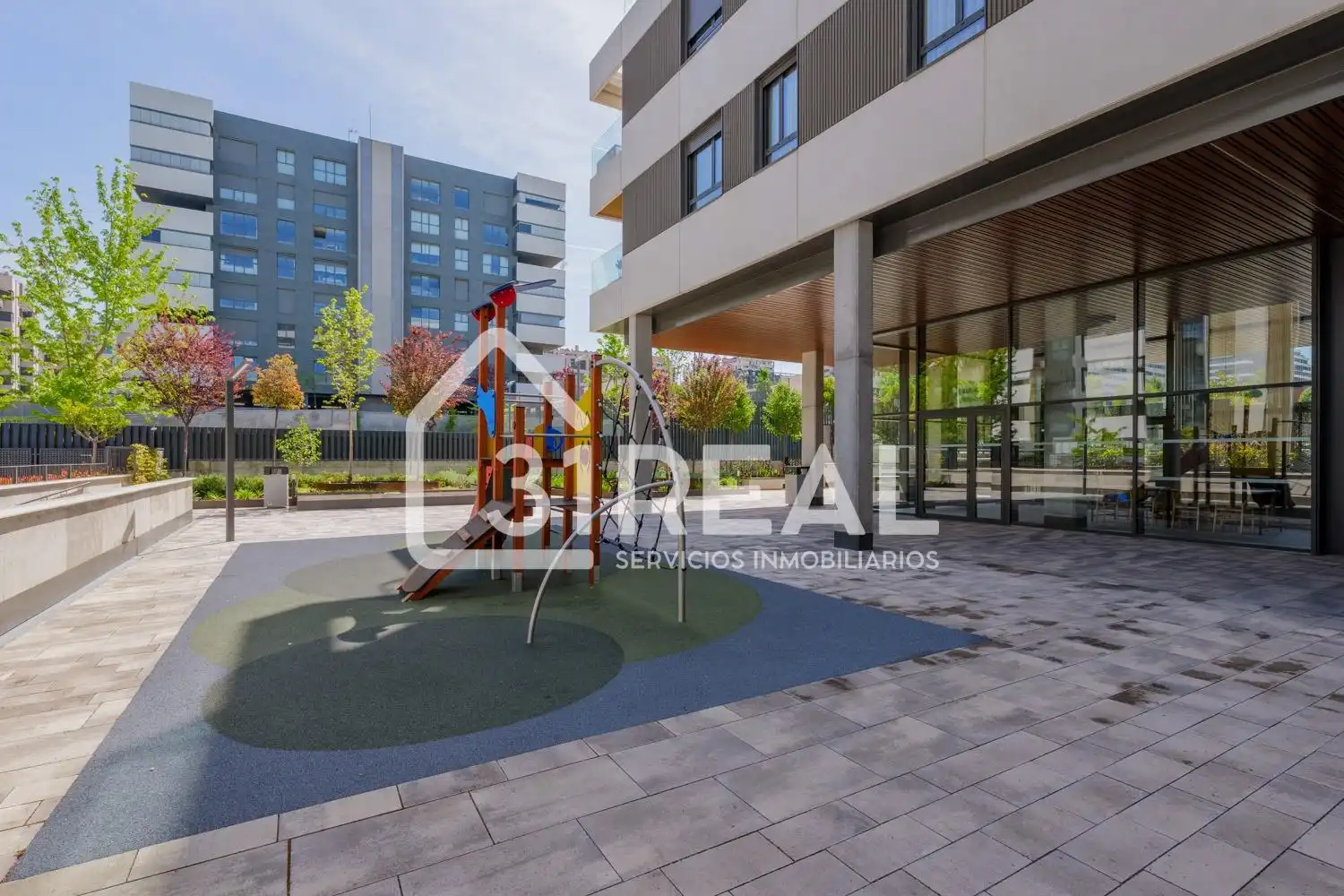 Exterior view of Flat for sale in Madrid  with Air Conditioner, Heating and Terrace