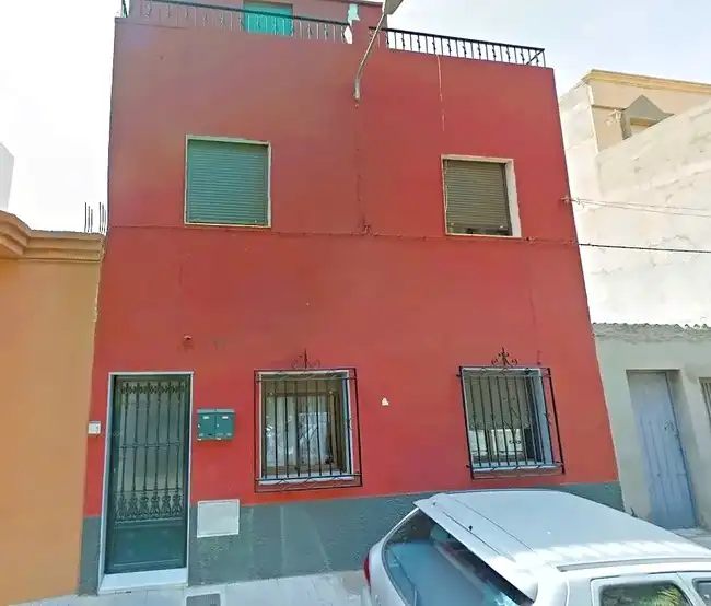Vista exterior de Pis en venda en Almería
