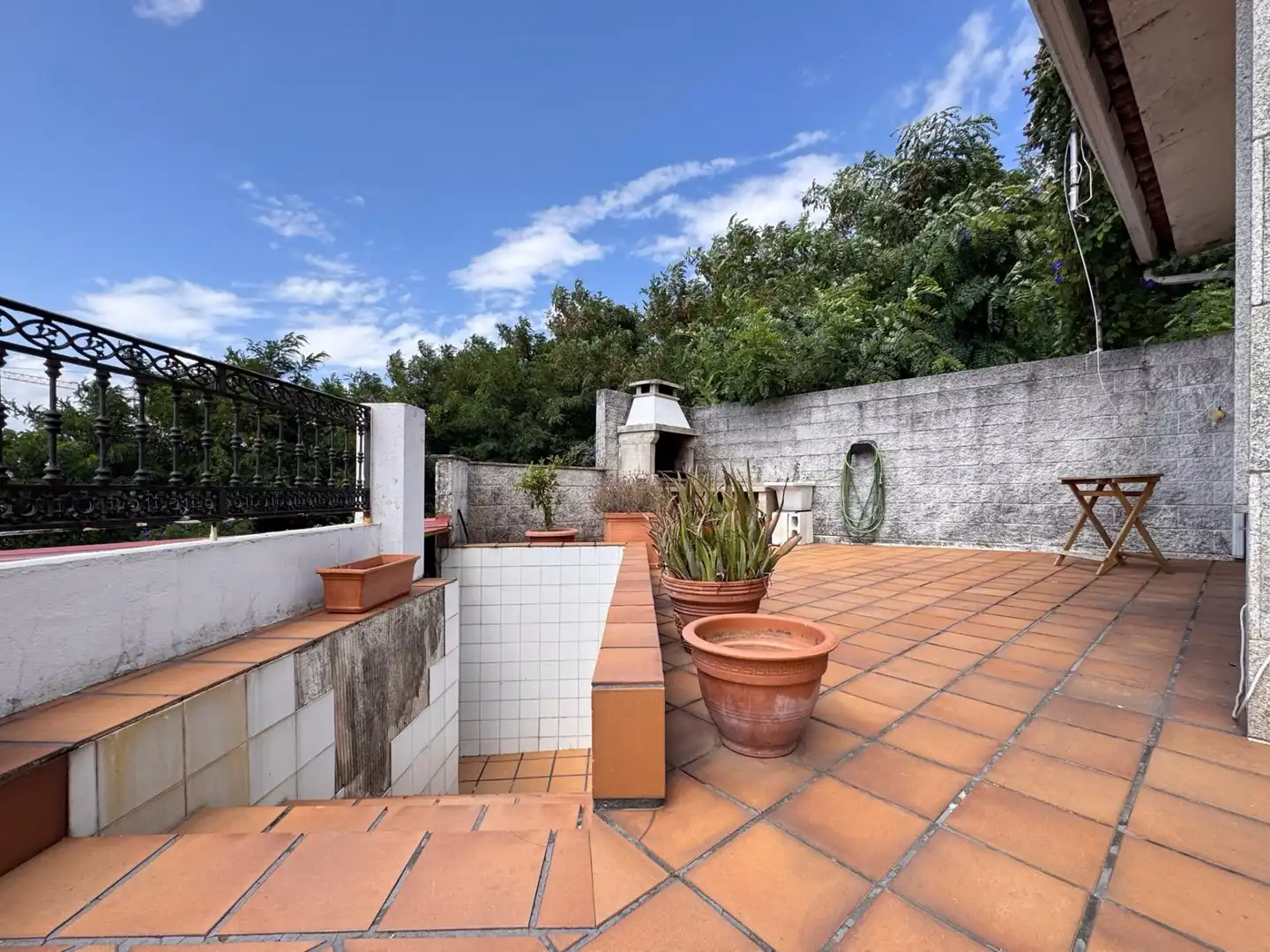 Terrassa de Casa o xalet en venda en Pontevedra Capital  amb Calefacció, Terrassa i Balcó