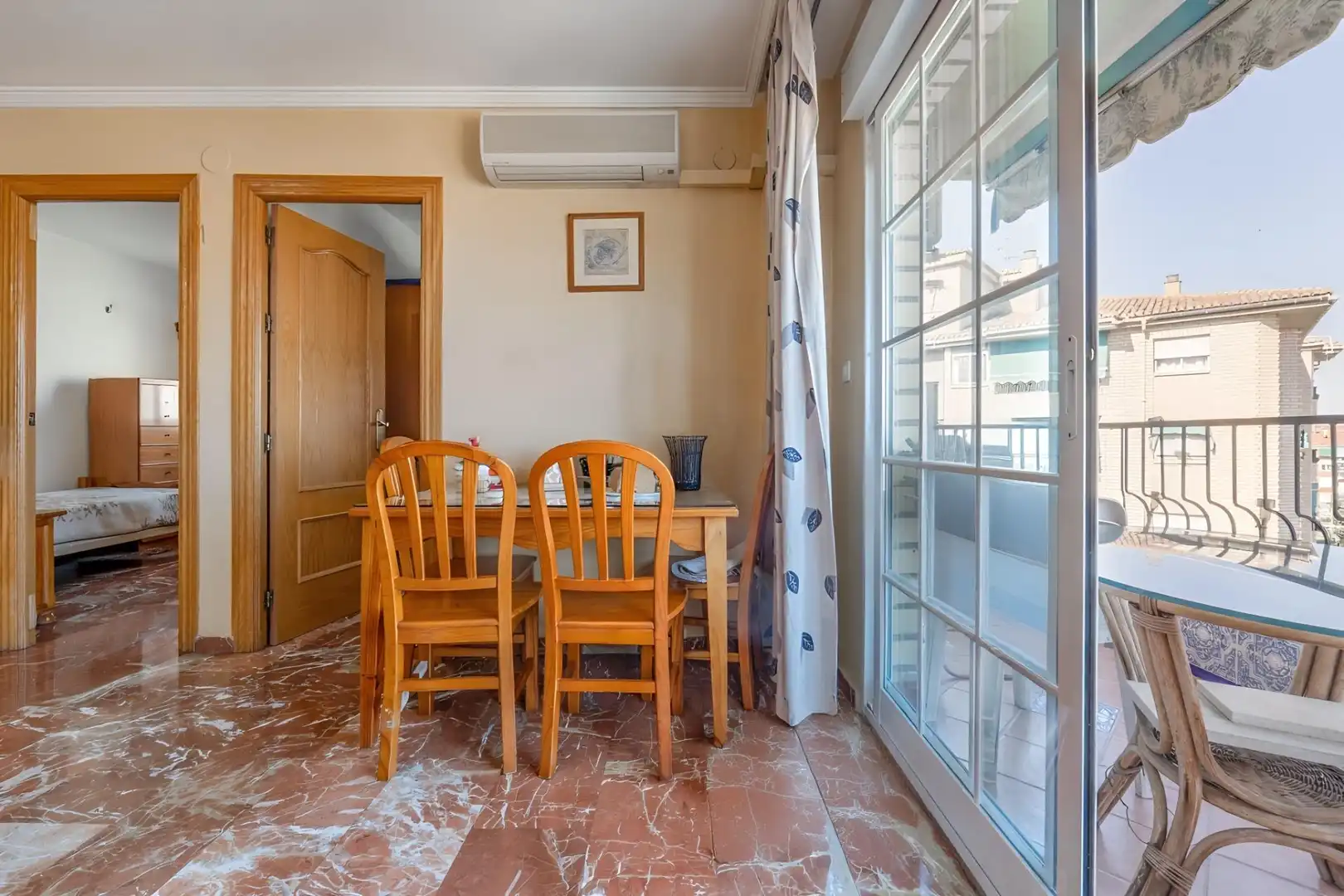 Dining room of Flat for sale in Granada  with Air Conditioner, Terrace and Alarm