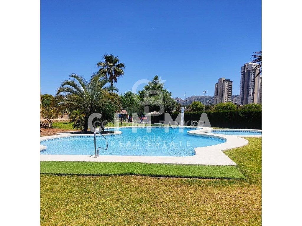 Swimming pool of Apartment for sale in Benidorm  with Air Conditioner, Heating and Private garden