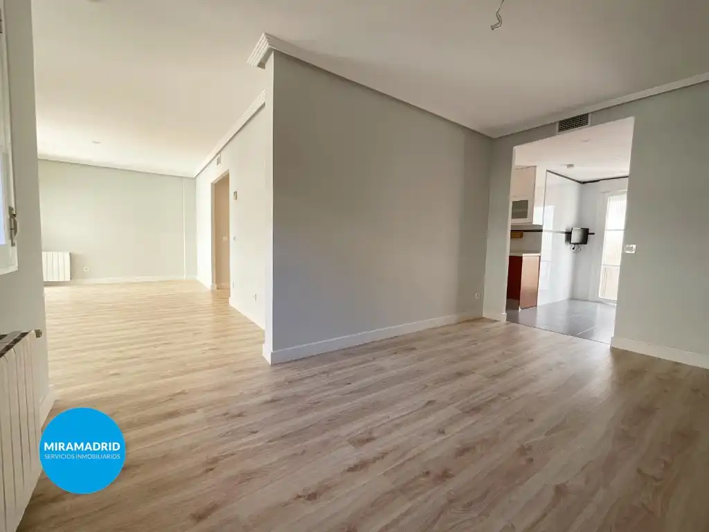 Detached homes for rent in Paracuellos de Jarama  with Air Conditioner and Swimming Pool