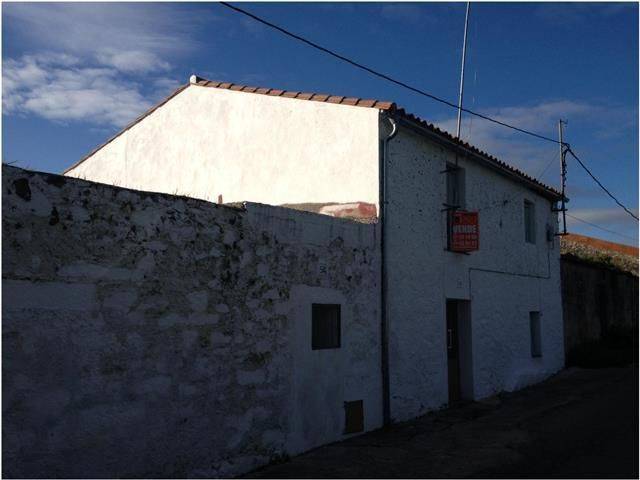 Casa-chalet en Venta en Avenida Monfragüe, 64 en Trujillo