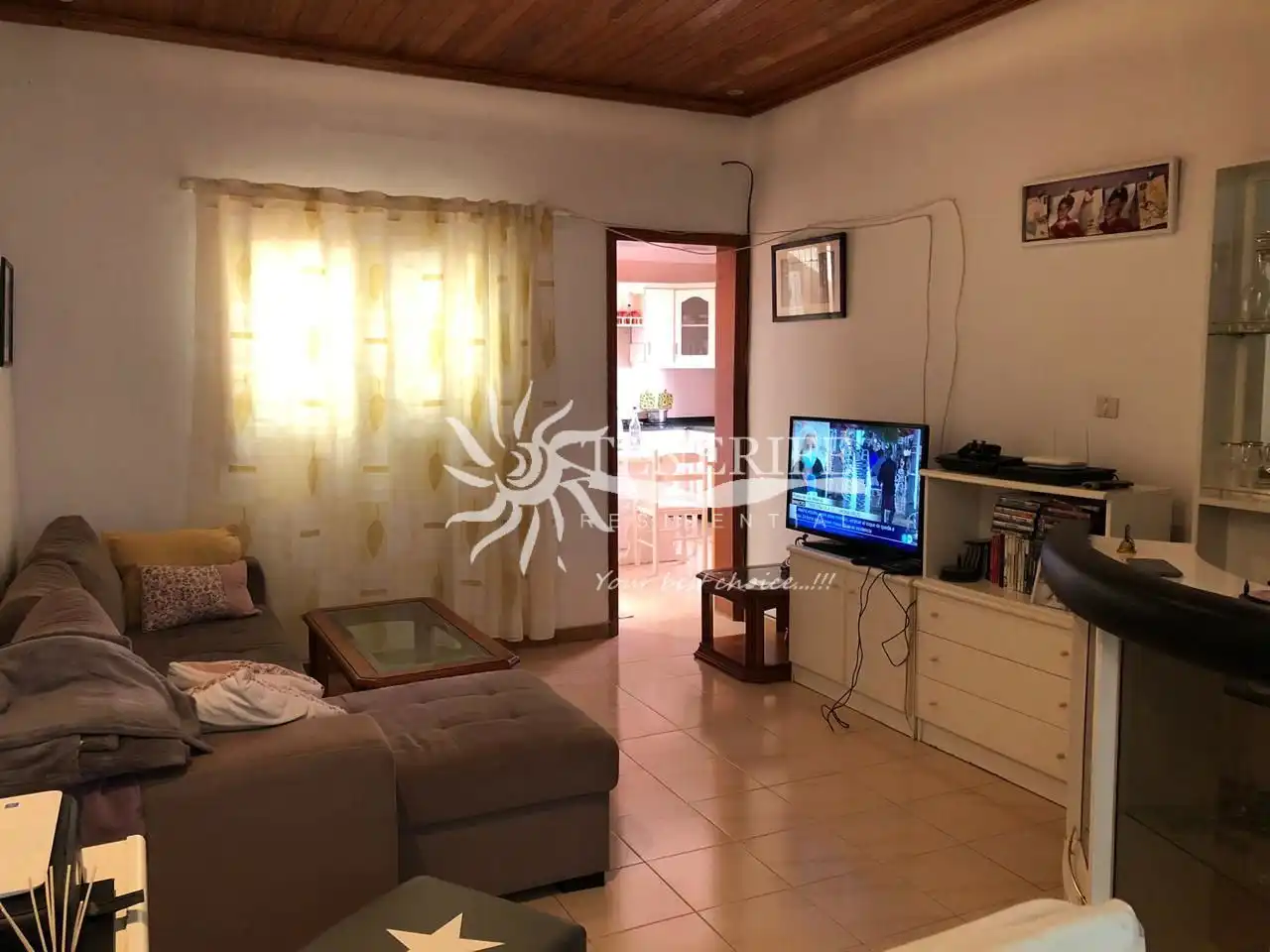 Sala de estar de Finca rústica en venta en Guía de Isora con Jardín privado, Trastero y Amueblado
