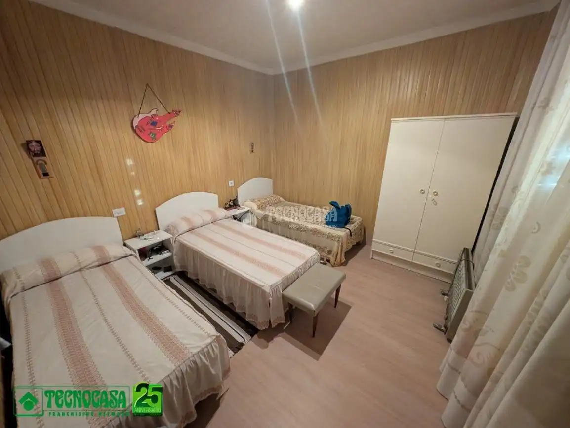 Habitación de Casa adosada en venta en Daimiel