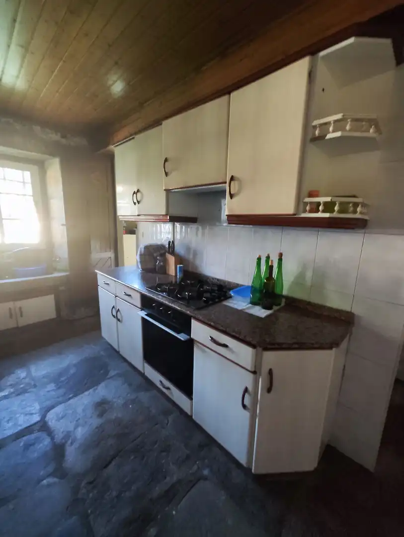 Cuina de Casa o xalet en venda en Silleda amb Calefacció, Parquet i Traster