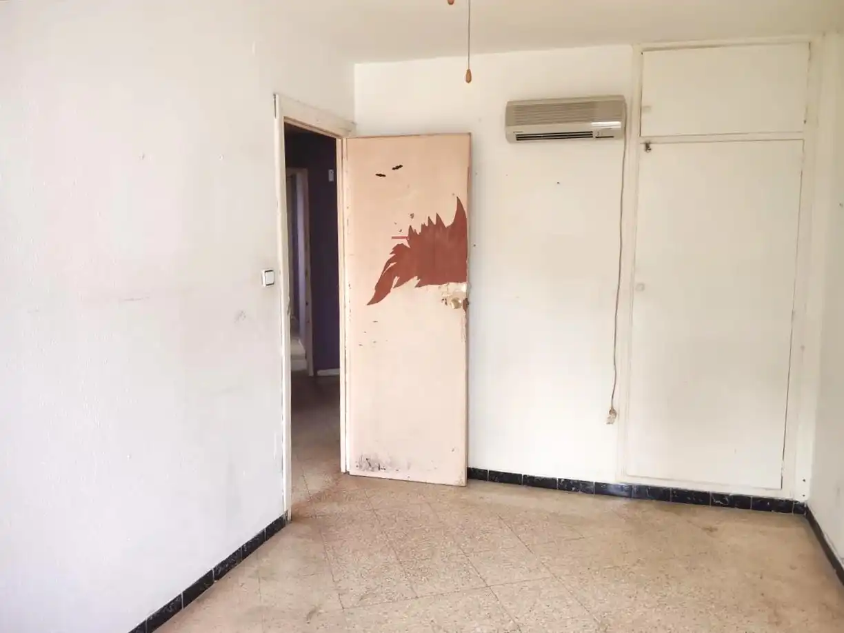 Habitación de Piso en venta en Sevilla con Aire acondicionado y Balcón