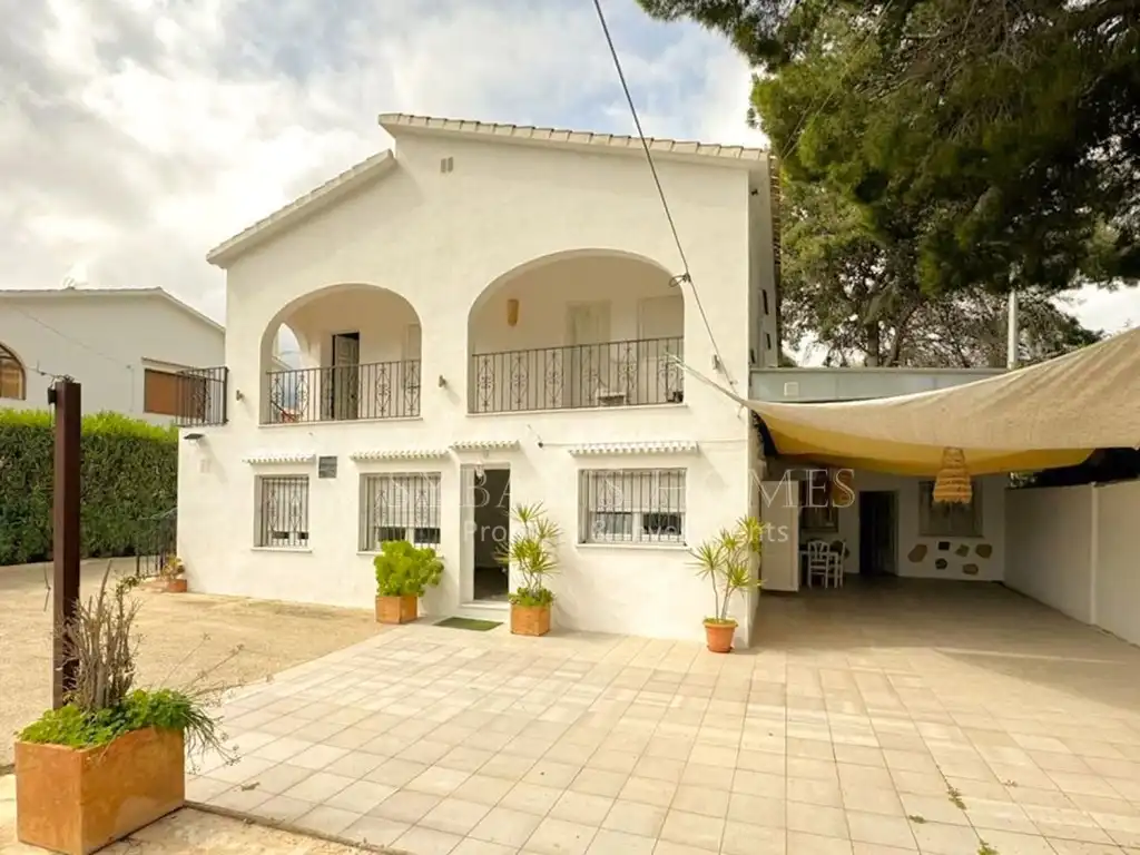 Villa avec jardin à vendre à Las Rotas / Les Rotes
