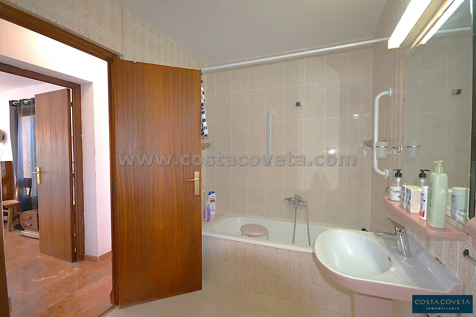 Bathroom of Houses for sale in El Campello  with Air Conditioner, Private garden and Terrace