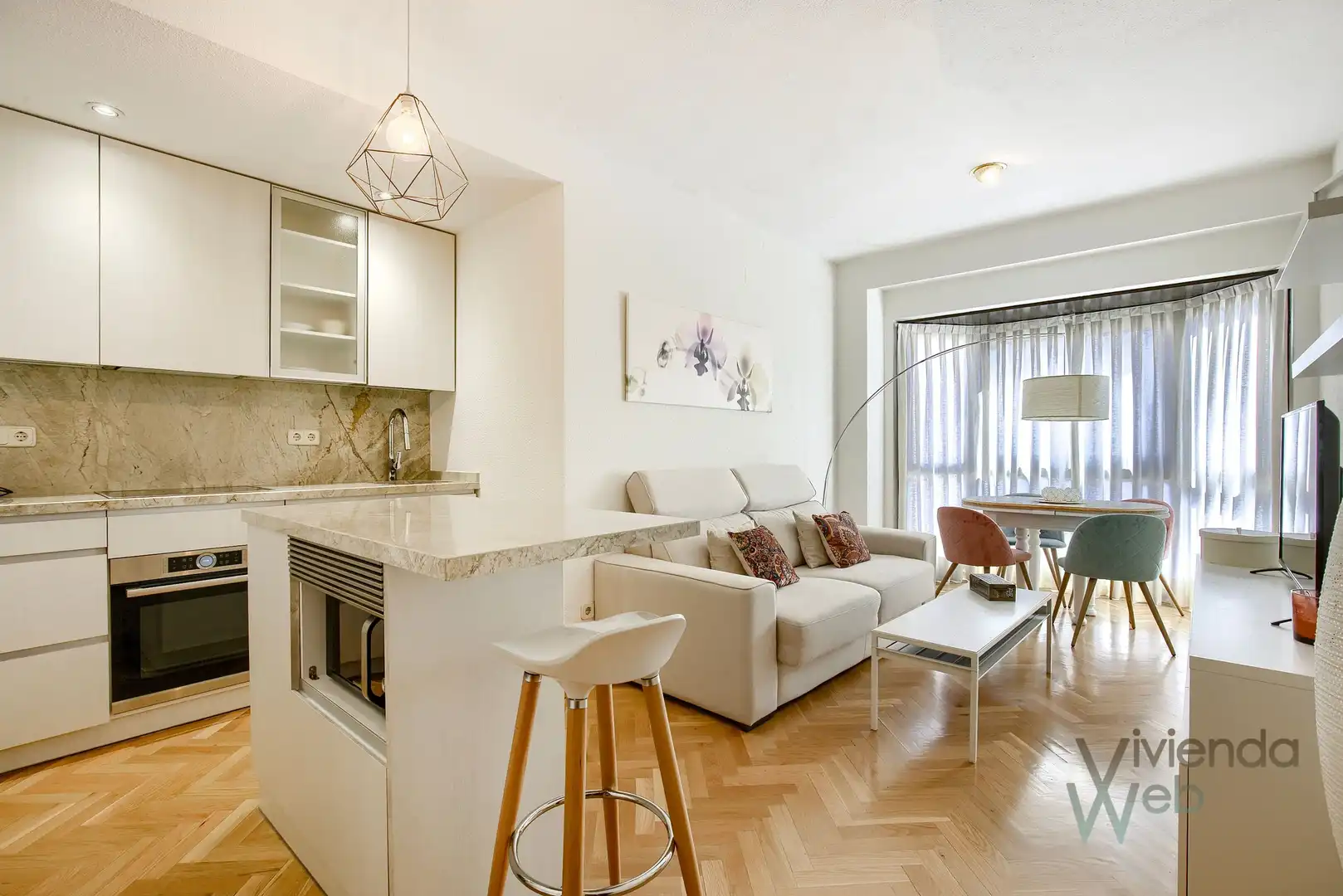 Wohnzimmer von Wohnungen zur Miete in Madrid mit Klimaanlage, Heizung und Privatgarten