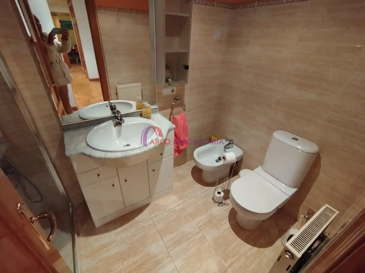 Badezimmer von Wohnungen zum Verkauf in Burgos mit Heizung, Parkett und Abstellraum