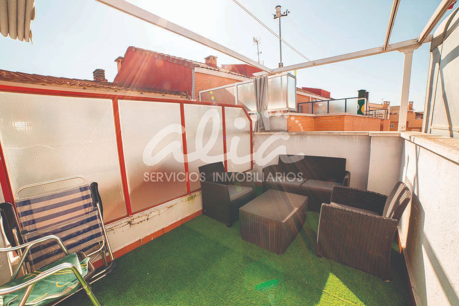 Terrace of Duplex for sale in Pinto  with Air Conditioner, Heating and Terrace