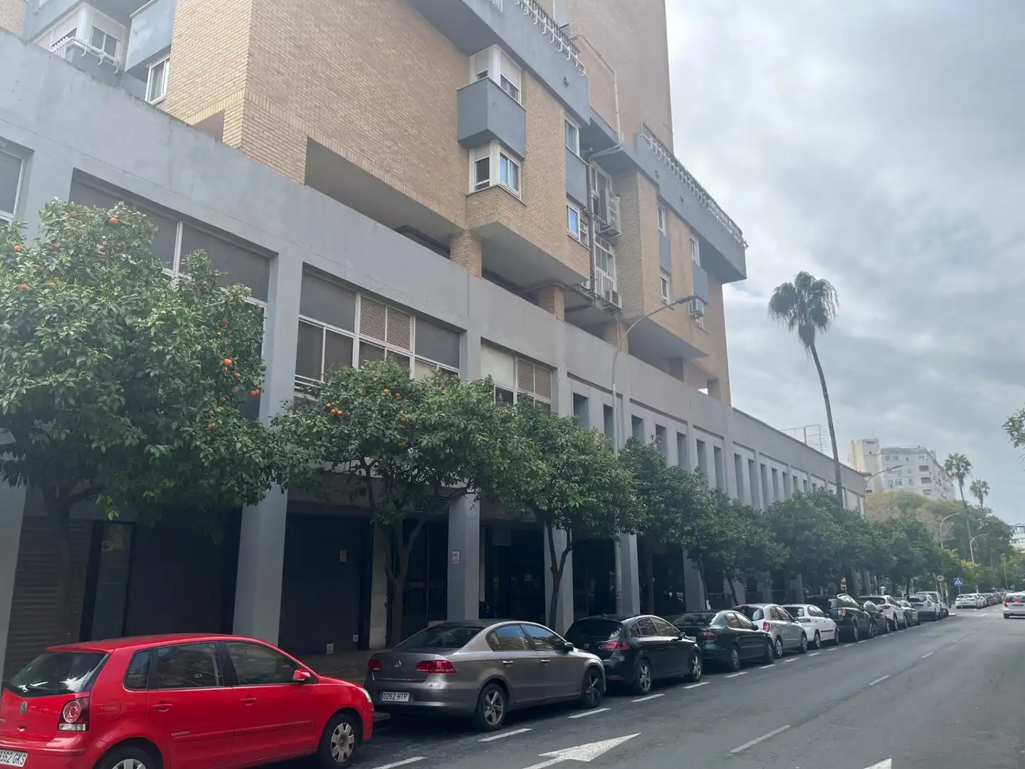 Vista exterior de Oficina en venda en Sevilla amb Aire condicionat, Calefacció i Moblat