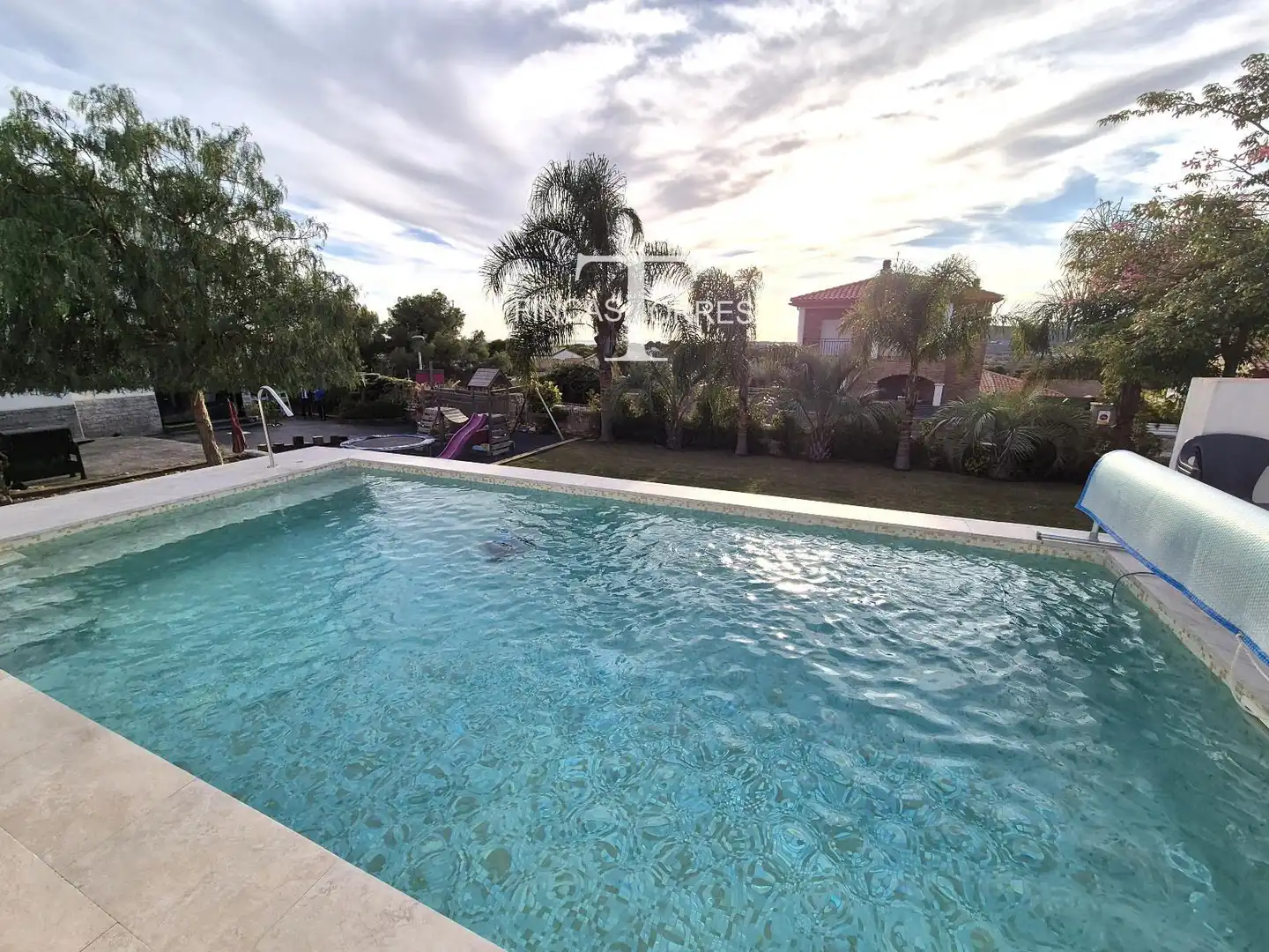 Piscina de Casa o chalet en venta en El Vendrell con Aire acondicionado, Jardín privado y Parquet