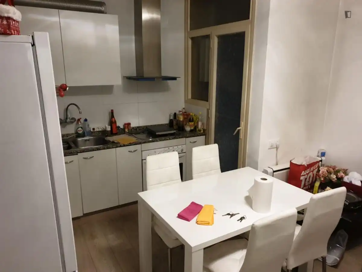 Habitació a La Nova Esquerra de l'Eixample
