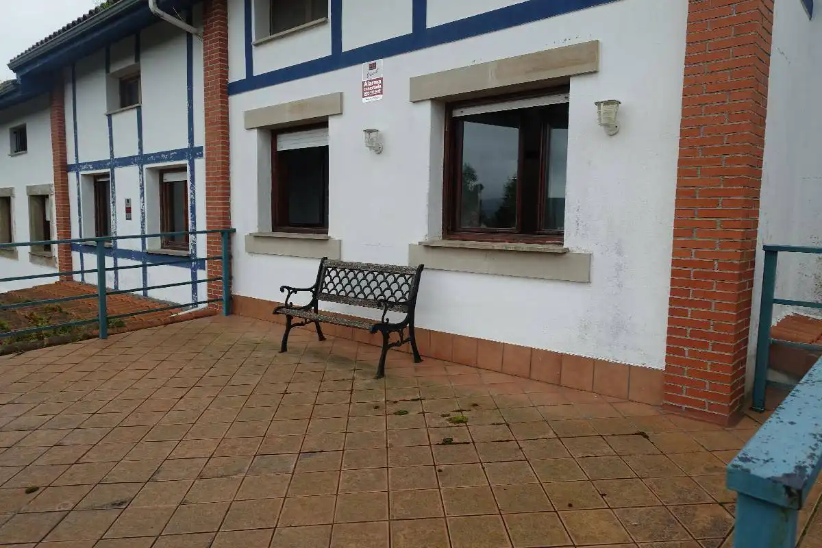 Terrassa de Casa o xalet en venda en Castro-Urdiales amb Calefacció, Jardí privat i Terrassa