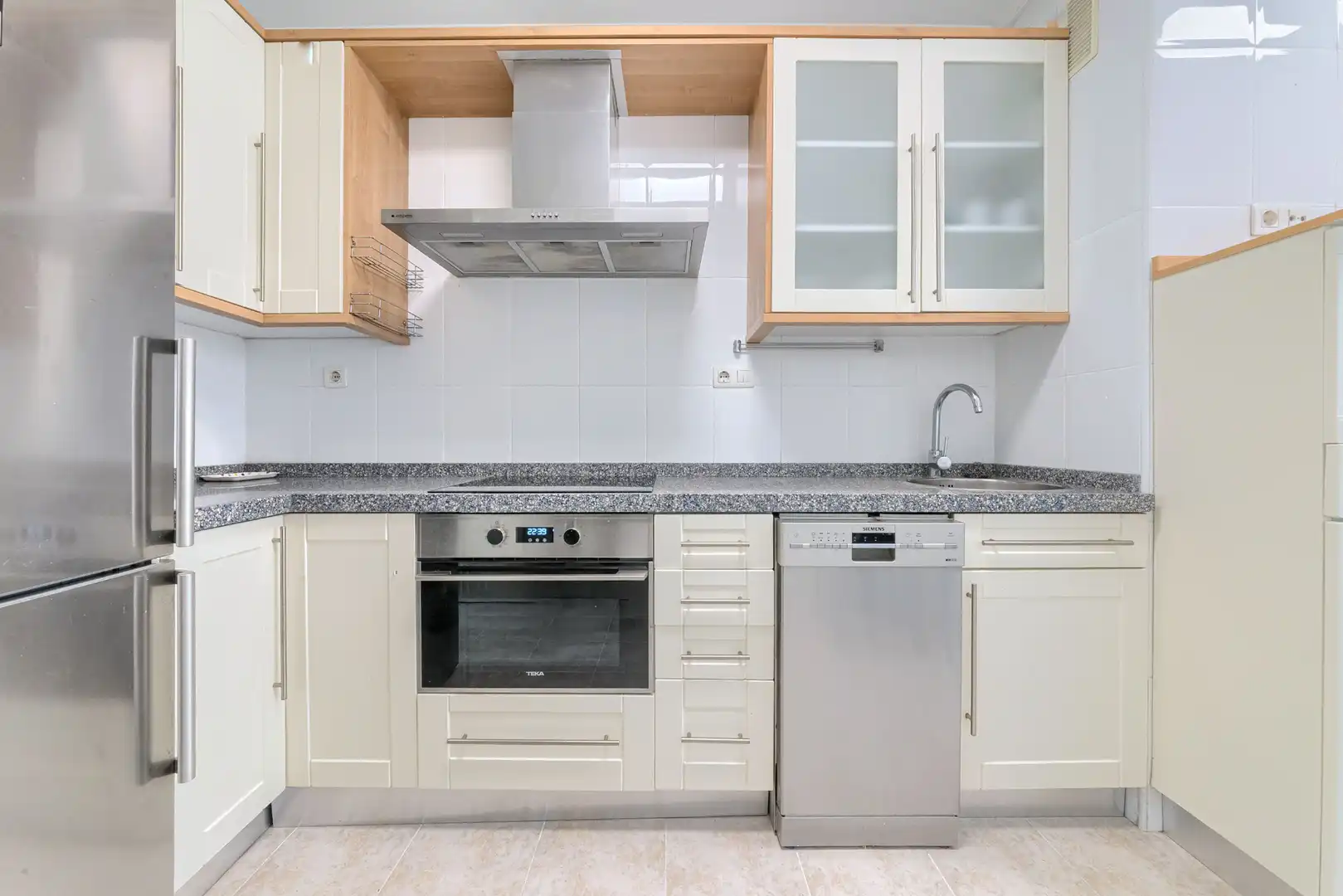 Kitchen of Flat for rent in Bilbao   with Heating, Furnished and Oven