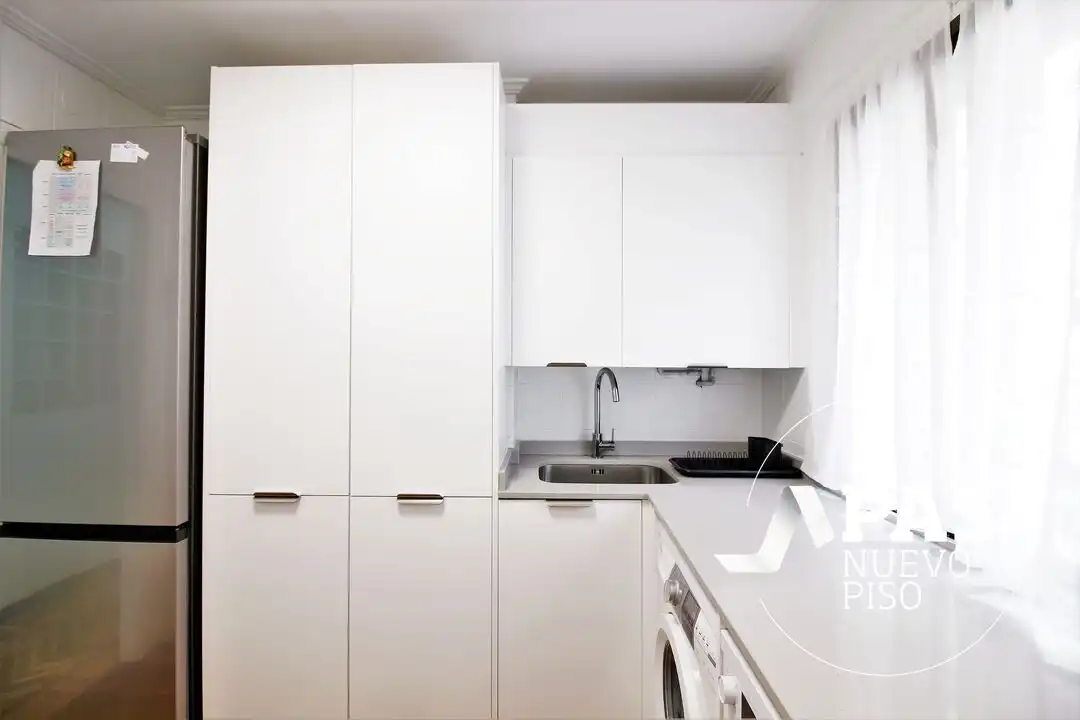 Kitchen of Flat for sale in Santander  with Heating