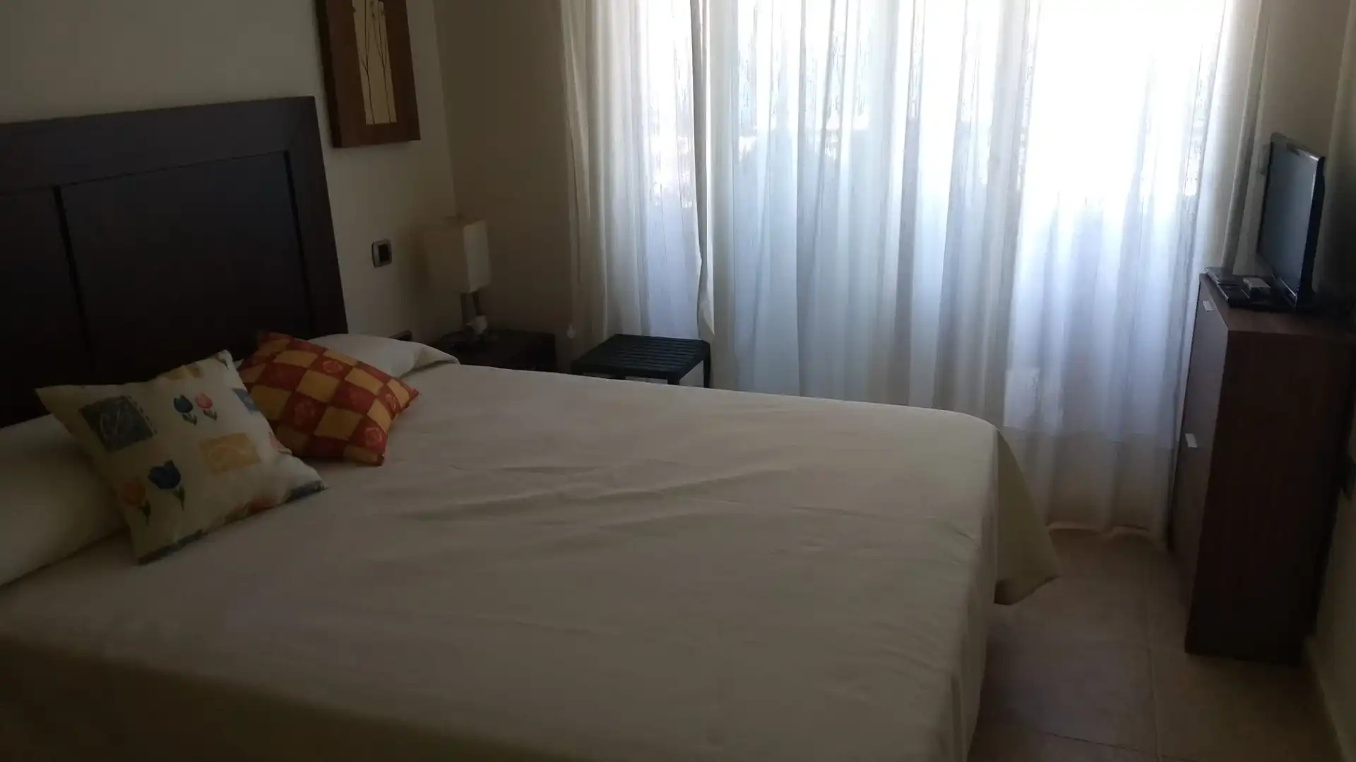 Dormitori de Apartament de lloguer en La Manga del Mar Menor amb Aire condicionat, Calefacció i Terrassa
