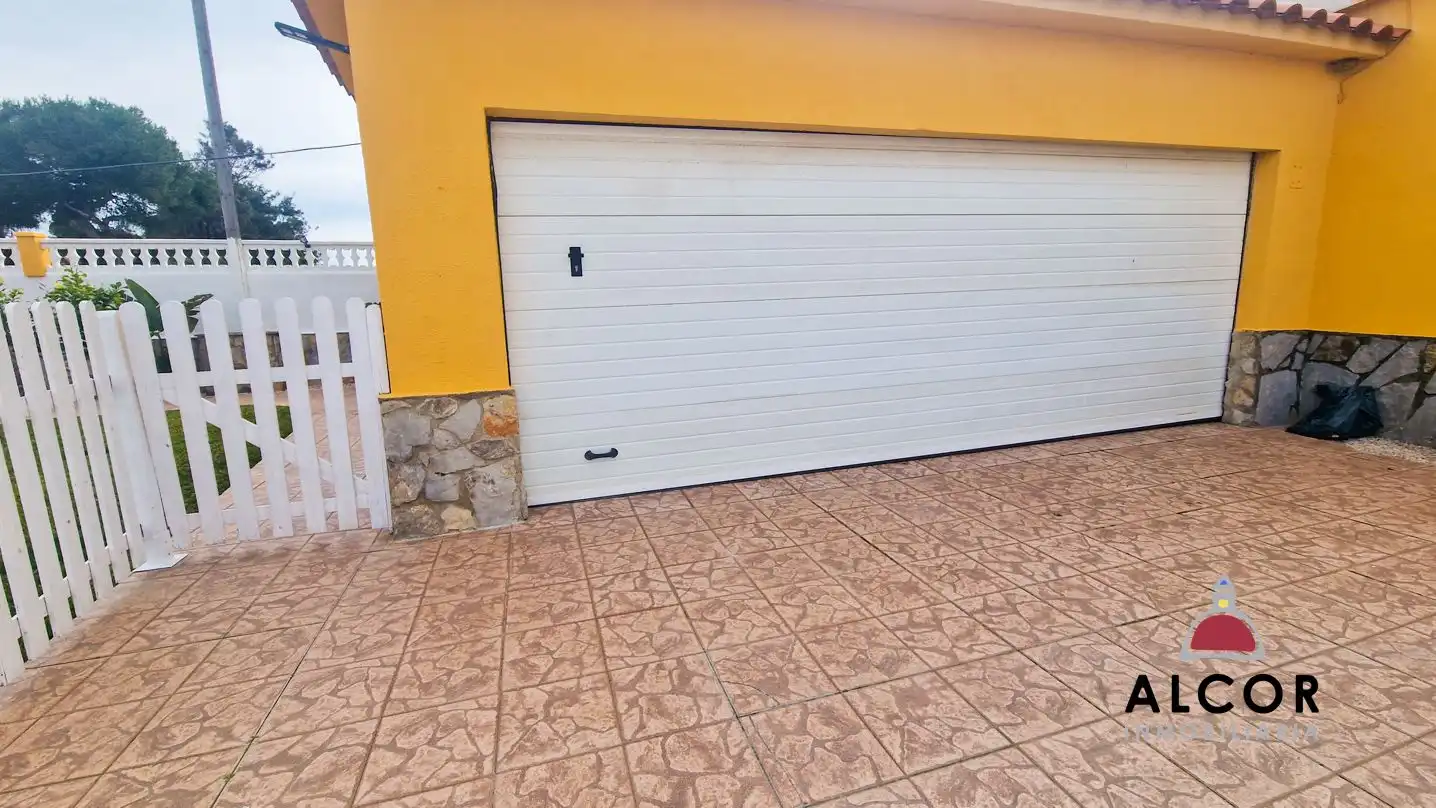 Aparcament de Casa o xalet en venda en Benicarló amb Calefacció