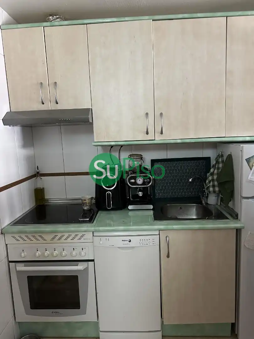 Cocina de Estudio en venta en Yeles con Aire acondicionado, Calefacción y Amueblado