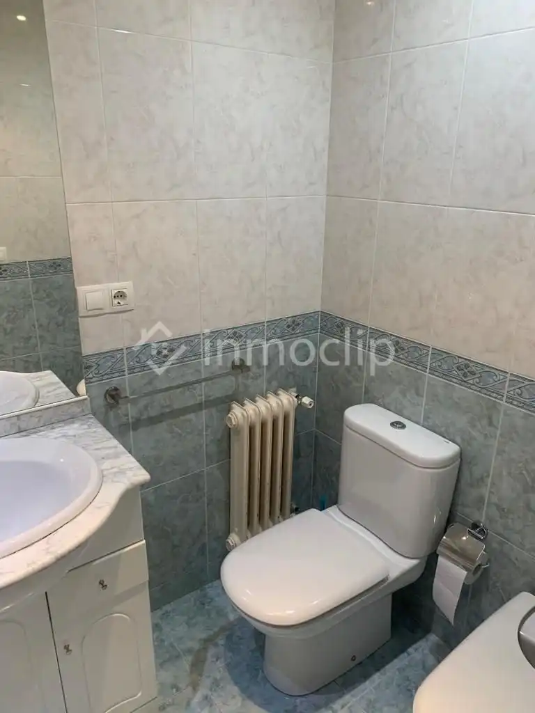 Piso de alquiler en CALLE TOMILLAR, Pizarrales