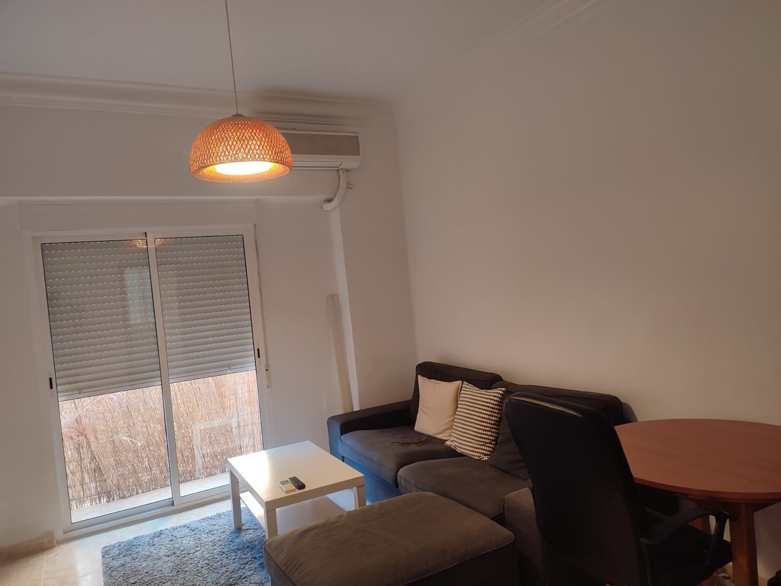 Living room of Flat for sale in  Valencia Capital  with Air Conditioner and Balcony