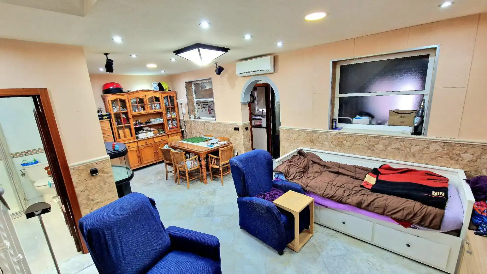 Houses for sale in  Sevilla Capital  with Air Conditioner