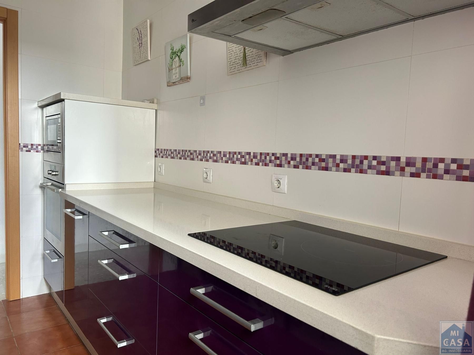 Cuina de Pis en venda en Mérida amb Aire condicionat i Terrassa