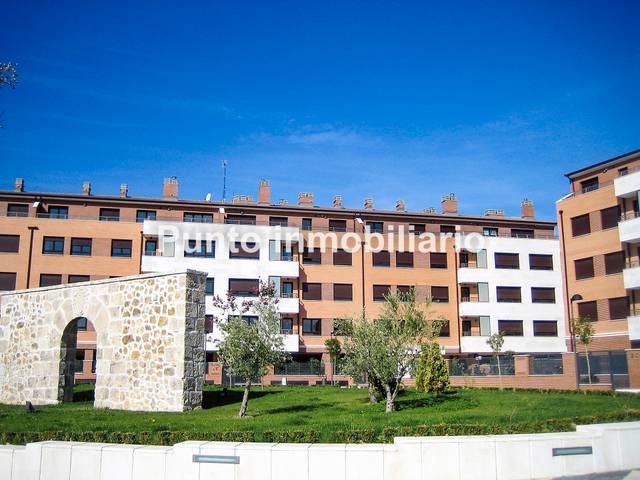 Piso en Alquiler en Calle Santa Ana en La Flecha - Monasterio del Prado