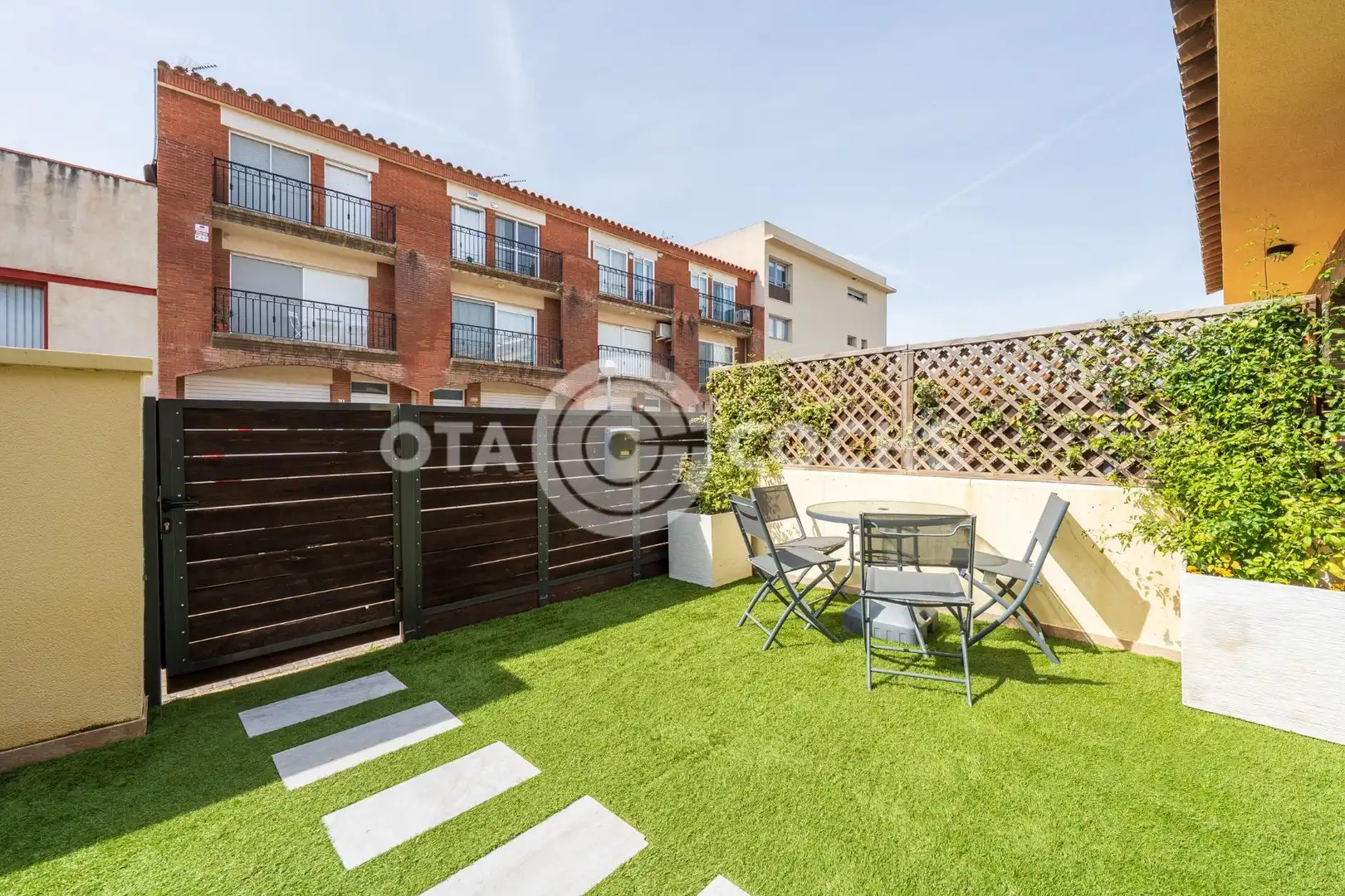 Terraza de Casa o chalet en venta en Montbrió del Camp con Aire acondicionado, Jardín privado y Piscina comunitaria