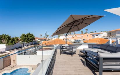 Terrassa de Casa o xalet en venda en Adeje amb Aire condicionat, Terrassa i Piscina