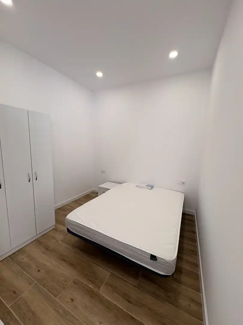 Habitación de Apartamento de alquiler en Xirivella con Amueblado