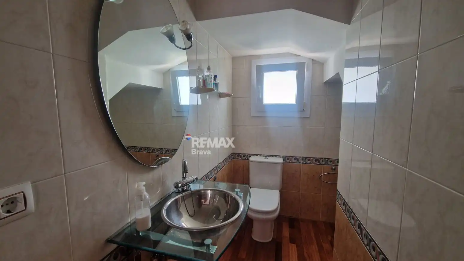 Bathroom of Houses for sale in Roses  with Air Conditioner, Private garden and Parquet flooring