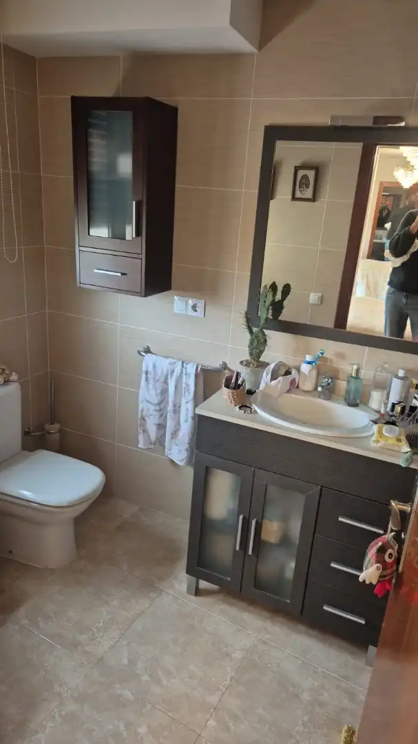Bathroom of Flat for sale in Móra d'Ebre  with Air Conditioner, Heating and Storage room
