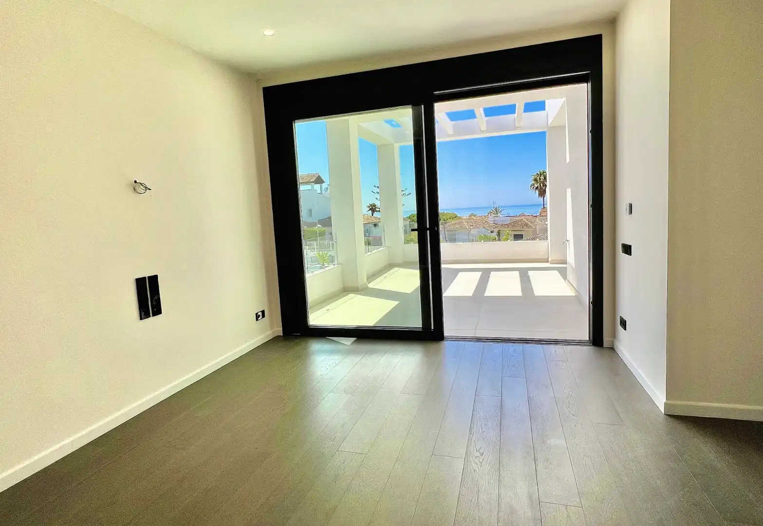 Schlafzimmer von Haus oder Chalet zum Verkauf in Marbella mit Klimaanlage, Heizung und Privatgarten