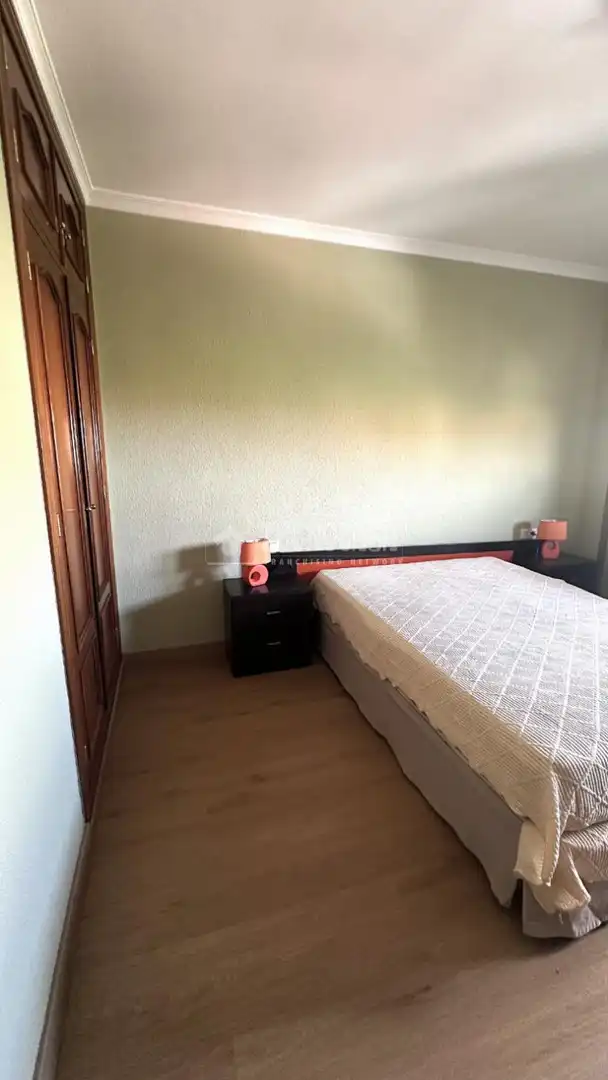 Bedroom of Flat for rent in Granada  with Heating and Balcony